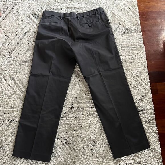 Men’s Grey Dockers Iron Free Khaki Dress Pant Straight Fit 36 x32 - Picture 6 of 8